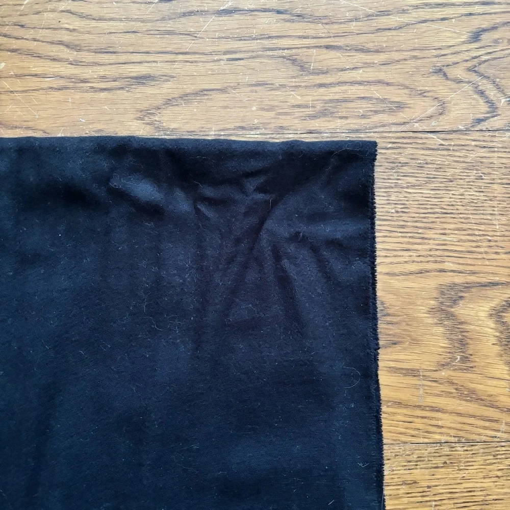 100% Cashmere Scarf | Black and Gray